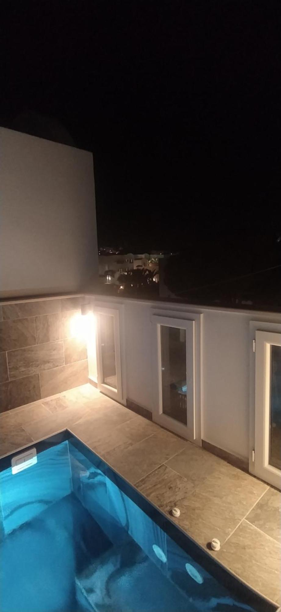 Chariot Apartments Santorini Kamári Exteriör bild