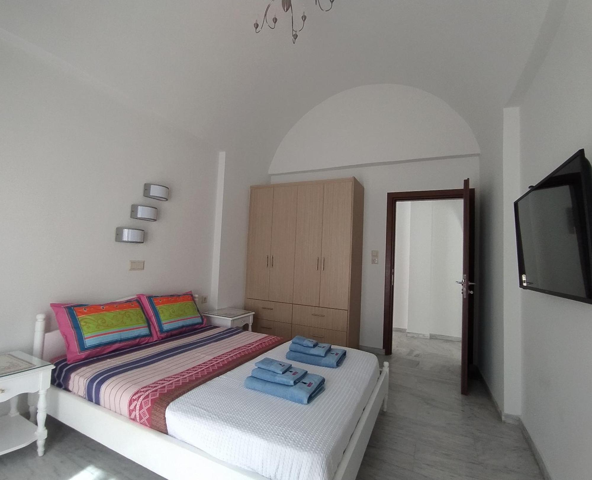 Chariot Apartments Santorini Kamári Exteriör bild